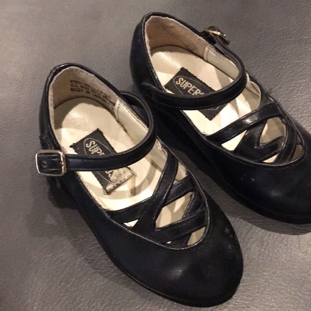 Superoos vintage girl shoes size 8.